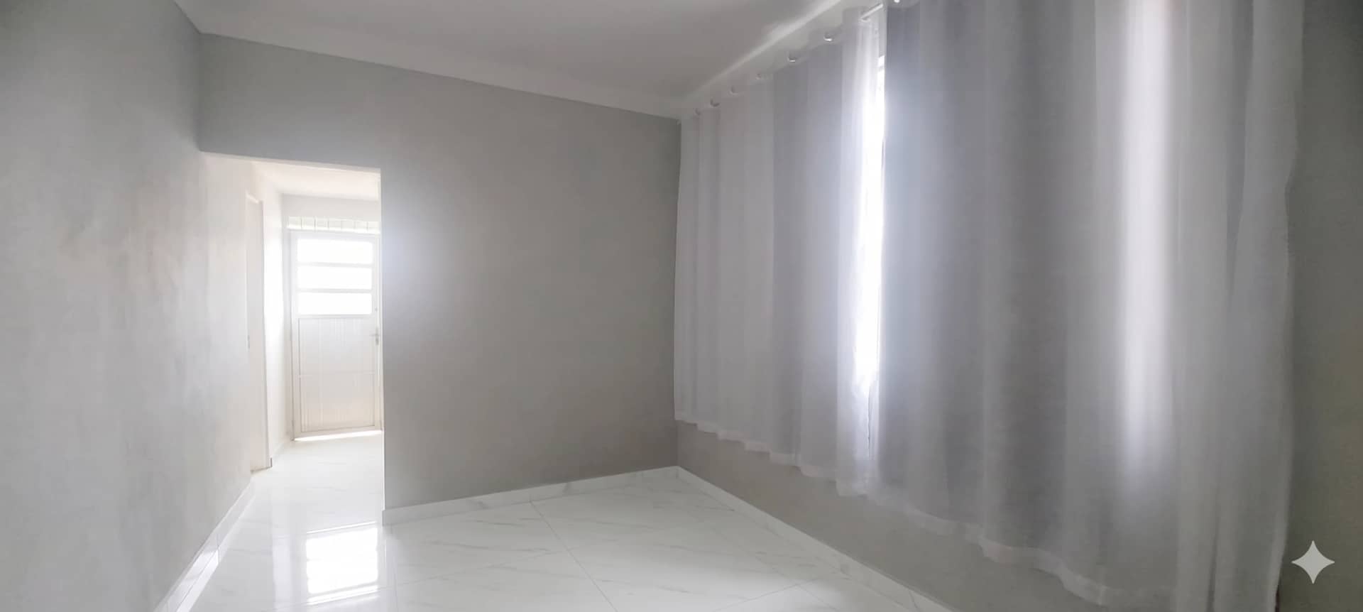 Casa 2 quartos com Vaga